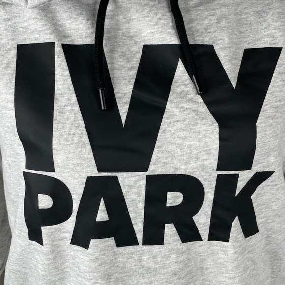 Ivy Park Oversized Sweatshirt Gray XSmall - Picture 2 of 8